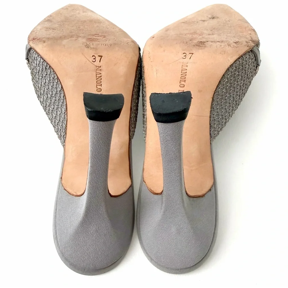 Manolo Blahnik good preowned